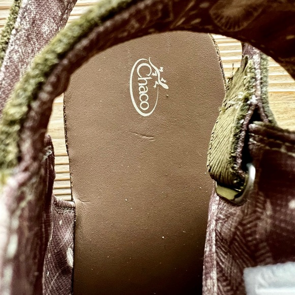 Chaco Olive Slingback Clog Sandals | Studded Wood Heel | Size 10.5 | Like New - Picture 4 of 5